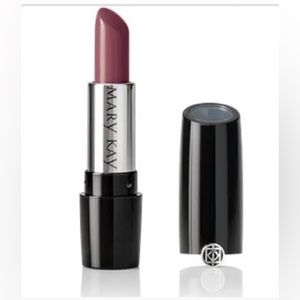 Mary Kay NIB gel, semi Matte lipstick color Crushed Berry